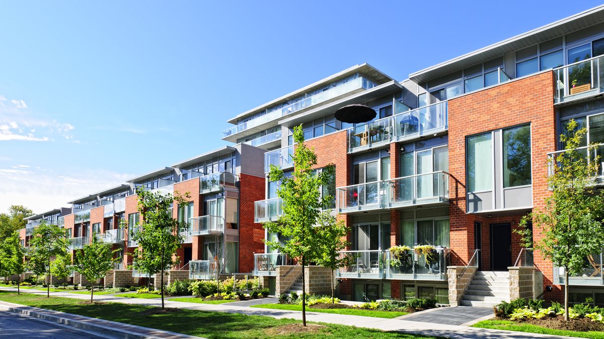 Banky půjčí na byt méně peněz, klient bude muset dát víc z vlastního